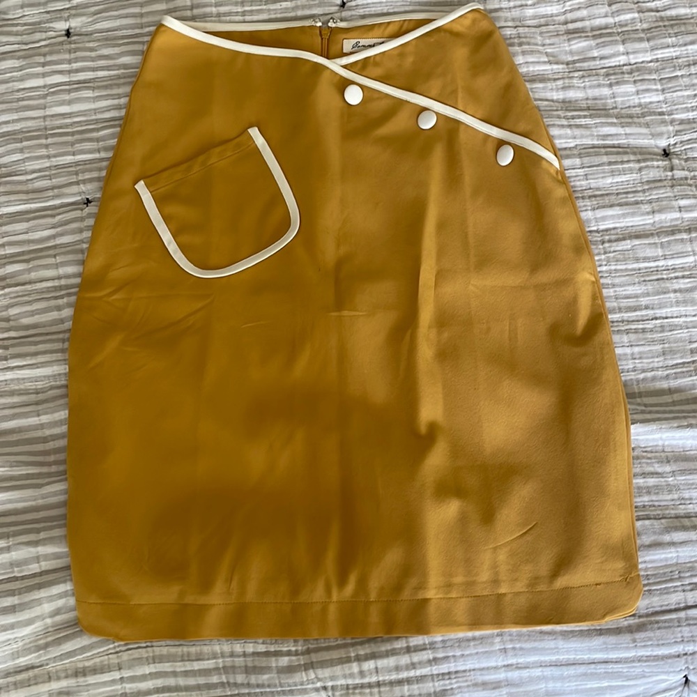 Comme Toi Mustard pencil skirt!!